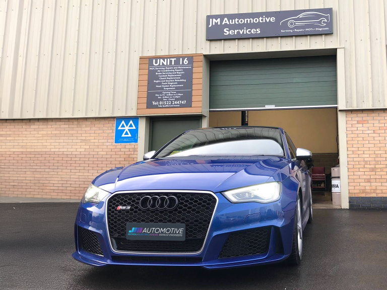 Car Servicing, Repairs & MOT at [garagename] in [locationfocus]